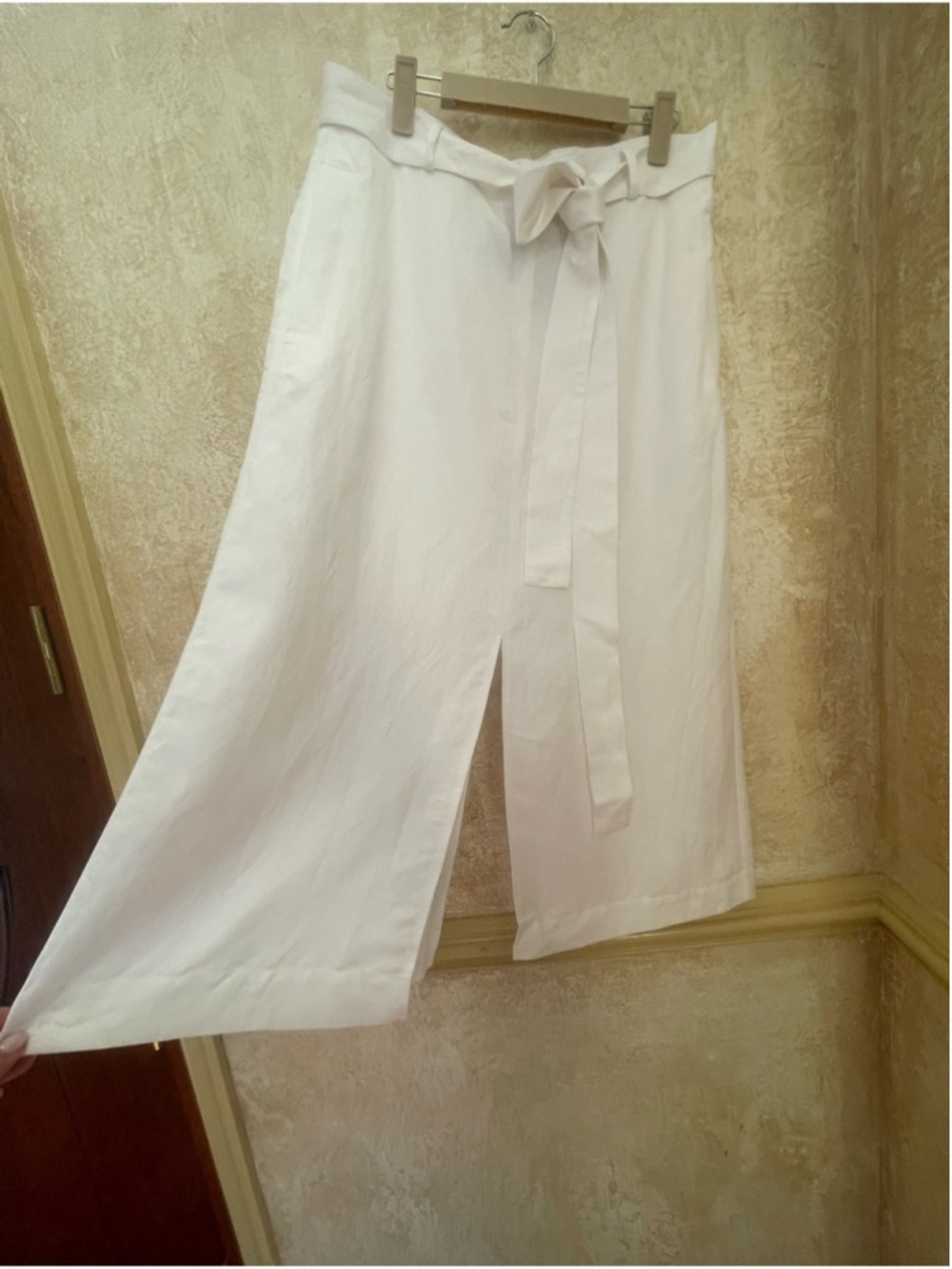 Massimo Dutti White Linen Blend Belted Midi Skirt with Slits Sz L NWT Coastal - Picture 3 of 16